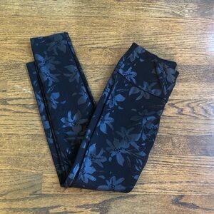 Soft Surroundings Shiny Metallic Floral Pattern Thick Dress Leggings
